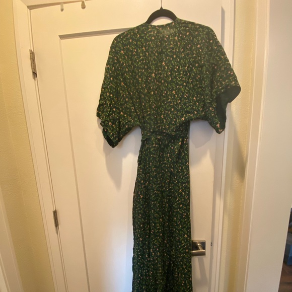 Reformation Watson dress - Picture 2 of 10